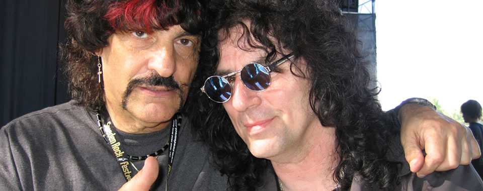 <p>Schlagzeug und Gitarre verkörpern den Puls im Rock`n`Roll. Und auf diesem Foto ist eine Menge davon.</p>